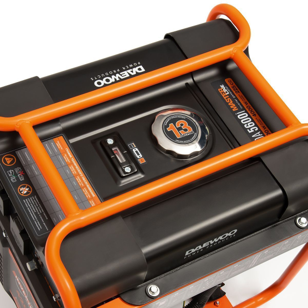 Бензиновый инверторный генератор DAEWOO GDA 5600i Бензиновый инверторный генератор DAEWOO GDA 5600i фото