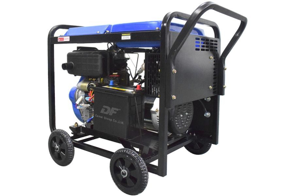 Дизельный сварочный генератор ТСС DGW 6.0/200ED-R3 026496 Дизельный сварочный генератор ТСС DGW 6.0/200ED-R3 026496 фото