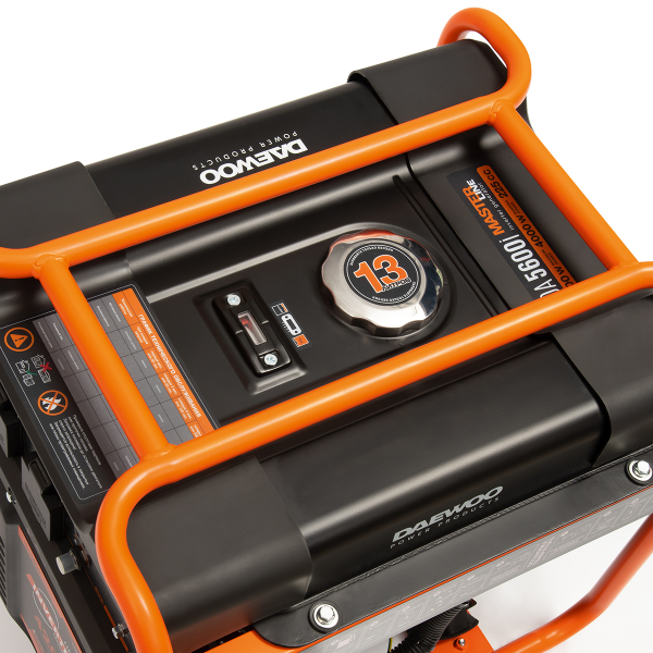 Бензиновый инверторный генератор DAEWOO GDA 5600i 2-х тактный фото