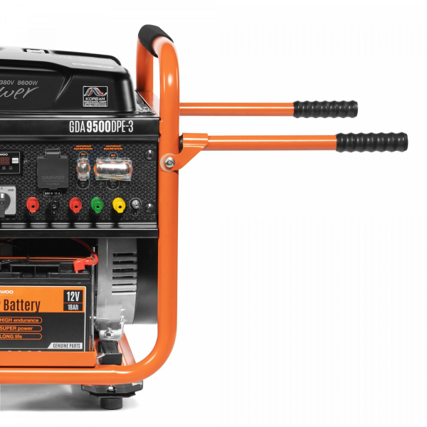 Бензиновый генератор DAEWOO GDA 9500DPE-3 Бензиновый генератор DAEWOO GDA 9500DPE-3 фото