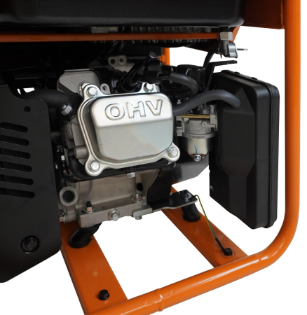 Бензиновый генератор Lifan 4800IO Бензиновый генератор Lifan 4800IO фото