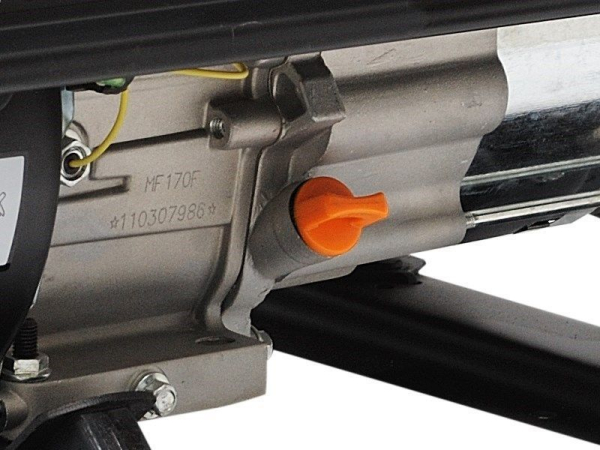 Бензиновый генератор Hyundai HY 12000LE Бензиновый генератор Hyundai HY 12000LE фото